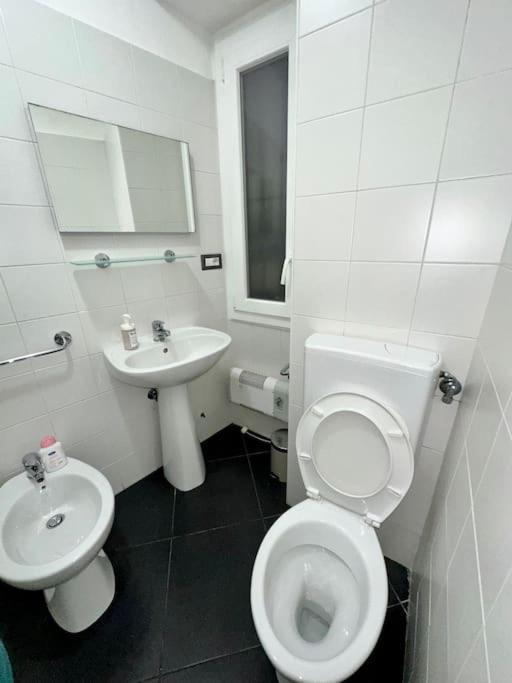 Home Sweet Appartamento Privato 010025-Lt-3625 جنوة المظهر الخارجي الصورة